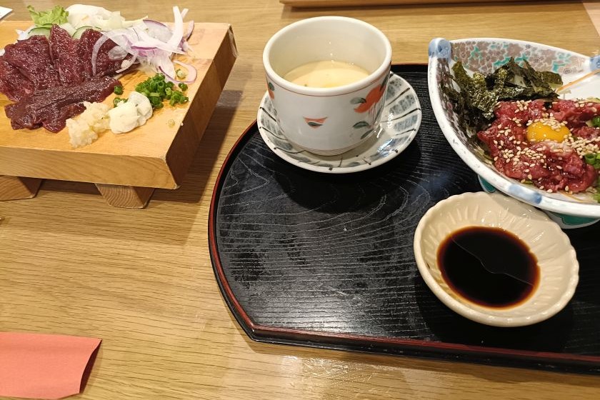 馬刺し定食